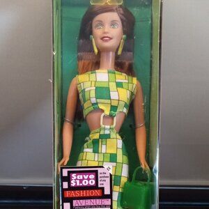 Vintage Barbie 2000 Hip 2 be Square Doll Mattel #28316